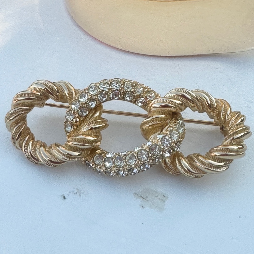 Vintage Signed Designer Christian Dior  Germany Chain Link Pave Swarovski Brooch